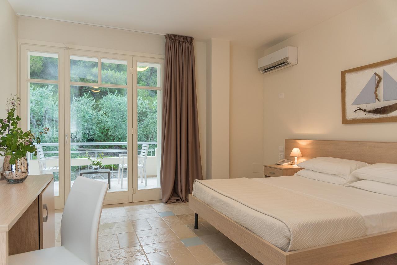 Baia Dei Mergoli Hotel Mattinata Dış mekan fotoğraf